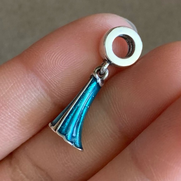 NWOT Disney Princess Elsa’s Dress Dangle Charm Sterling Silver 925 - Picture 5 of 11